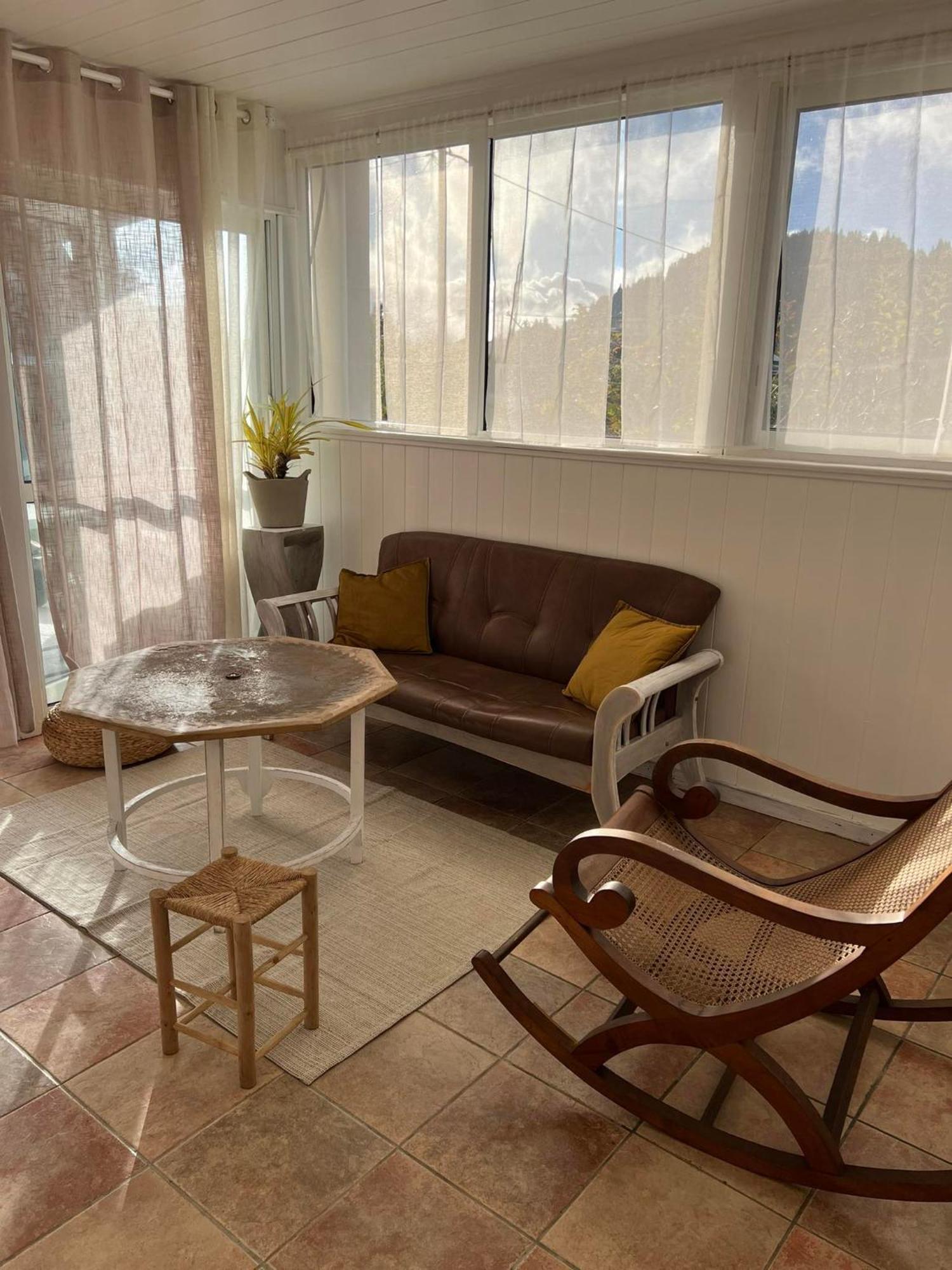 Villa Le Vieux Poirier A La Plaine Des Cafres à Le Tampon Extérieur photo